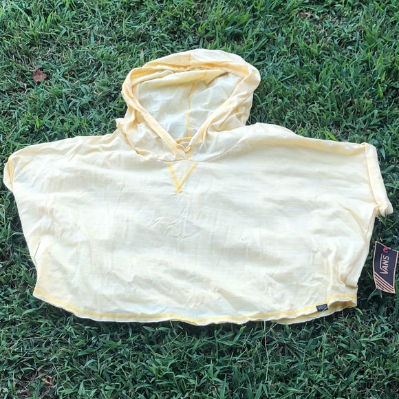 Vans Tops - Vans yellow hooded boxy crop top ๐โฏ๏ธ๐ญ Vans Tops - Vans yellow hooded boxy crop top ๐โฏ๏ธ๐ญ